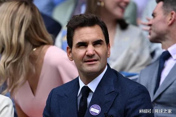 他在巴塞尔, 万英镑, 蒂芬